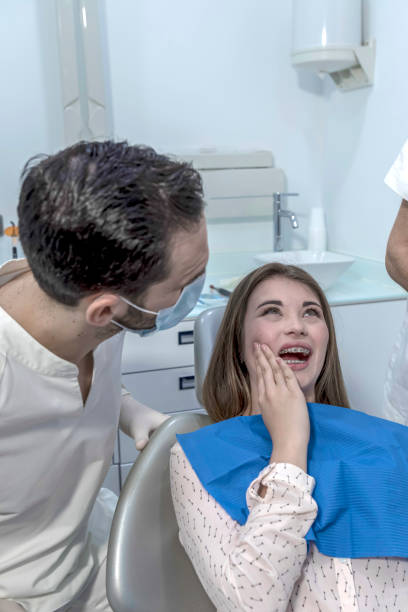 Best Emergency Dental Extractions in West Van Lear, KY